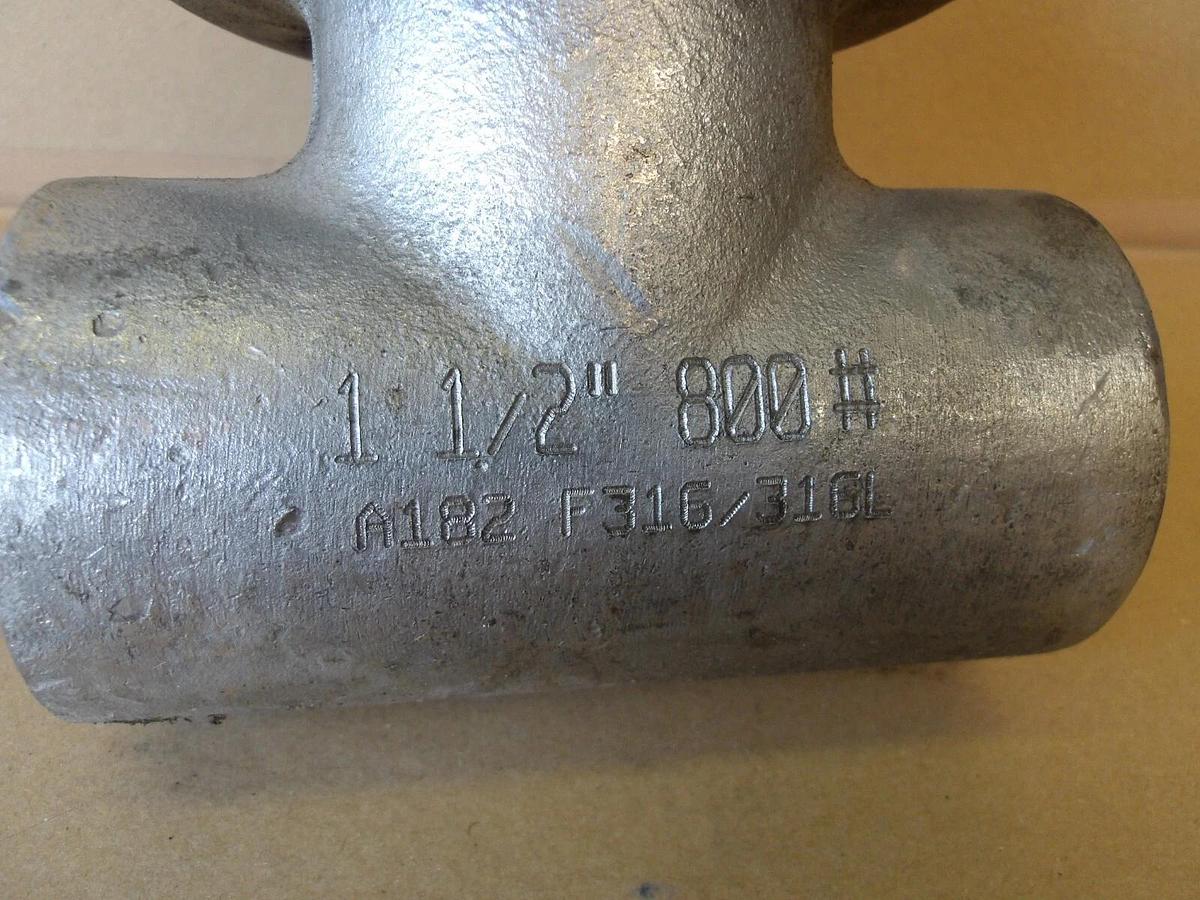 Used VOGT 1-1/2" S/S GATE VALVE, SERIES 12401 (THREADED) #6101008G NEW