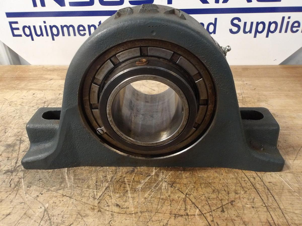 Used REXNORD ZPS-5215 PILLOW BLOCK BEARING, 2-7/8" BORE