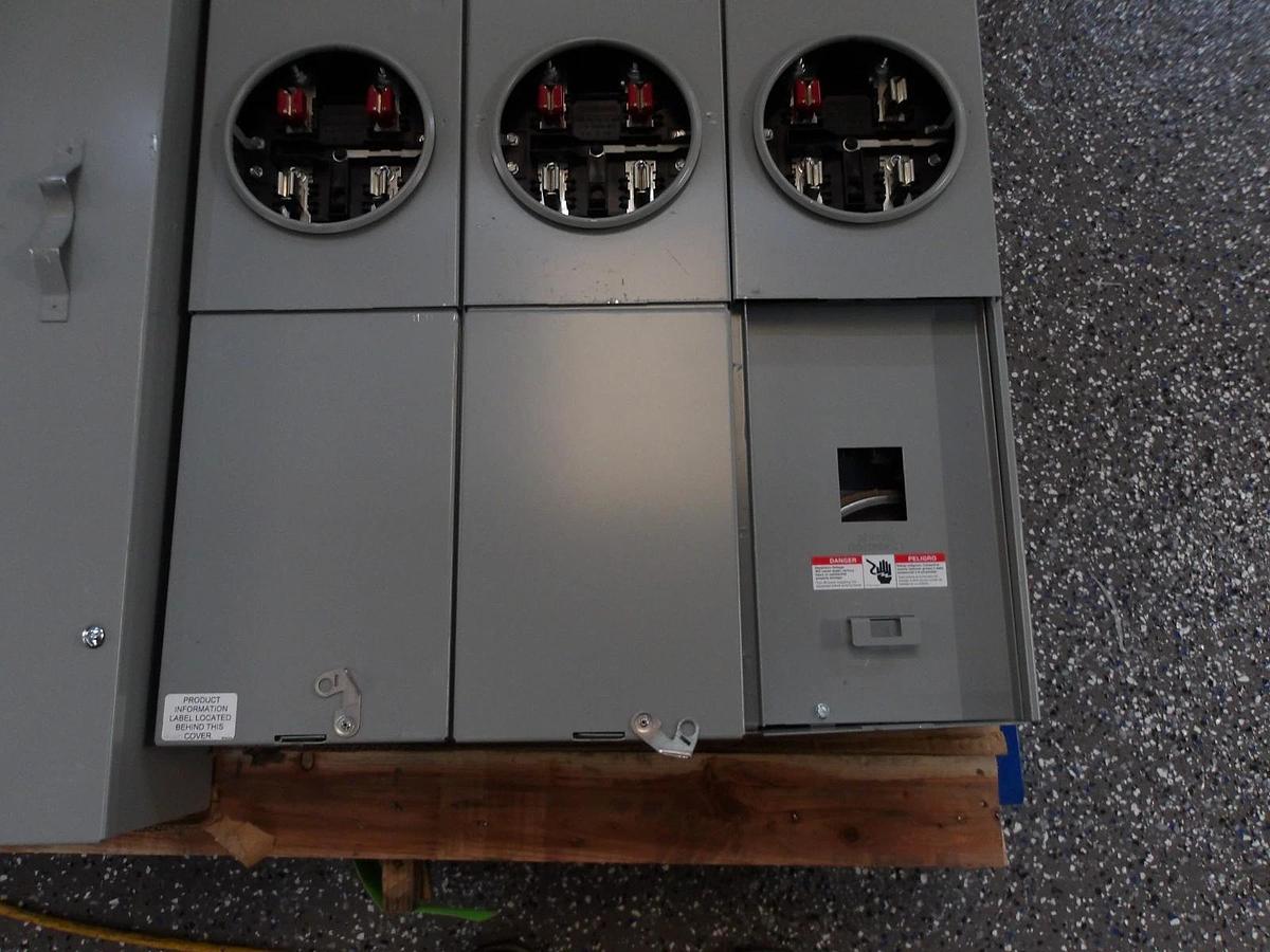 Used SIEMENS UNI-PAK WEPK3311 METERING SYSTEM, 300 A, 240 V, #123310G NEW