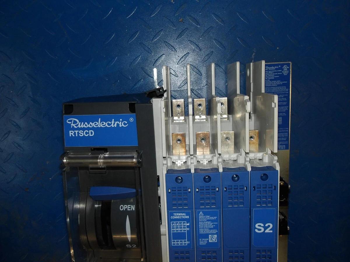 Used RUSSELECTRIC RTSCD TRANSFER SWITC R8A04020, 200 AMP, #122245G PARTS ONLY