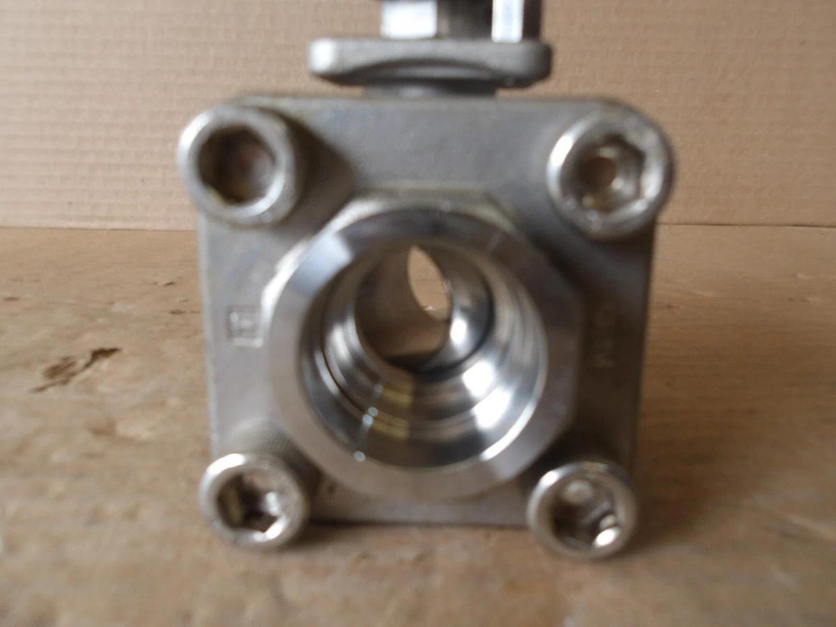 Used QUADRANT 1" SOCKET WELD S/S BALL VALVE, #7221220G NEW