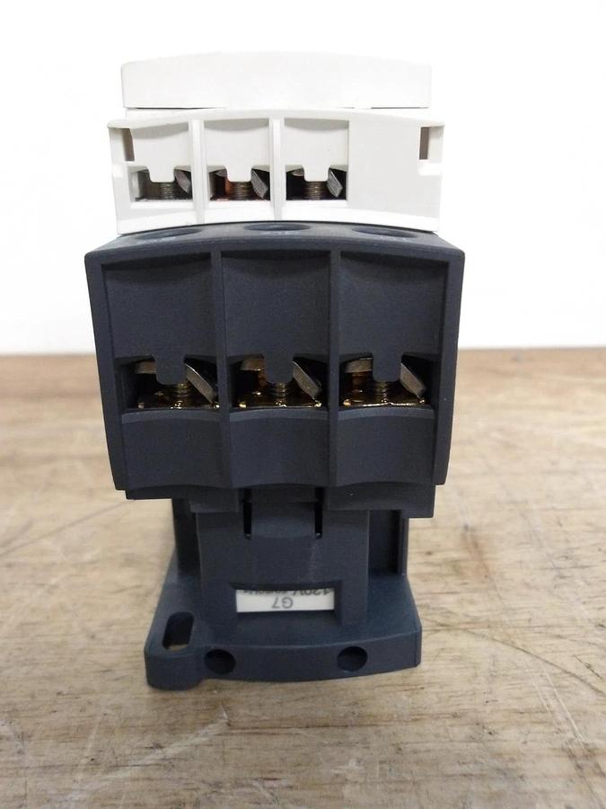 SCHNEIDER LC1-D25 AC CONTACTOR, #631040G NIB