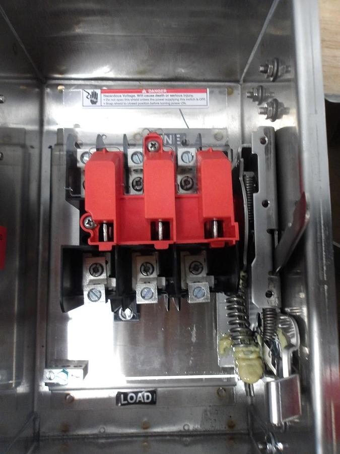Used SIEMENS 30 AMP S/S SAFETY SWITCH 600VAC/250VDC, #720108G NEW