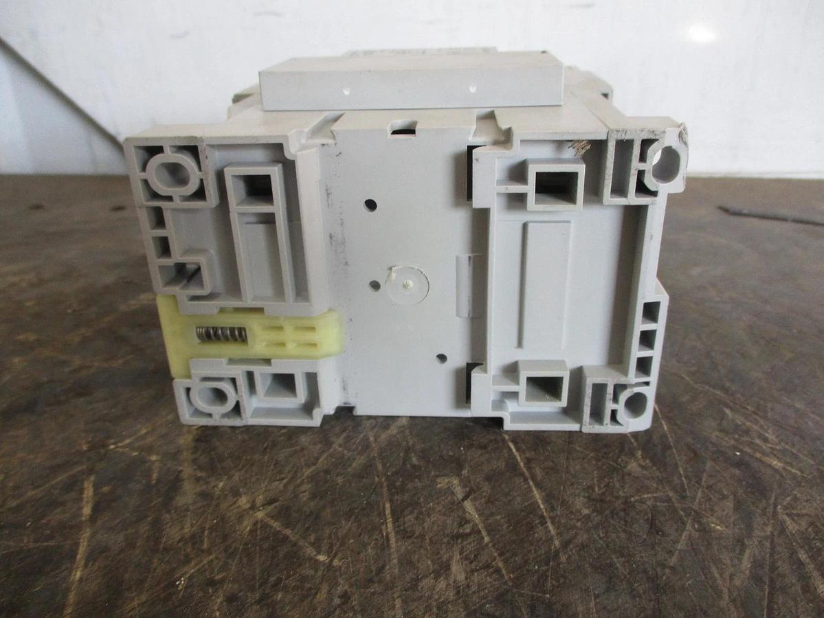 Used ALLEN BRADLEY 100-C60 60 CONTACTOR, #33939J USED