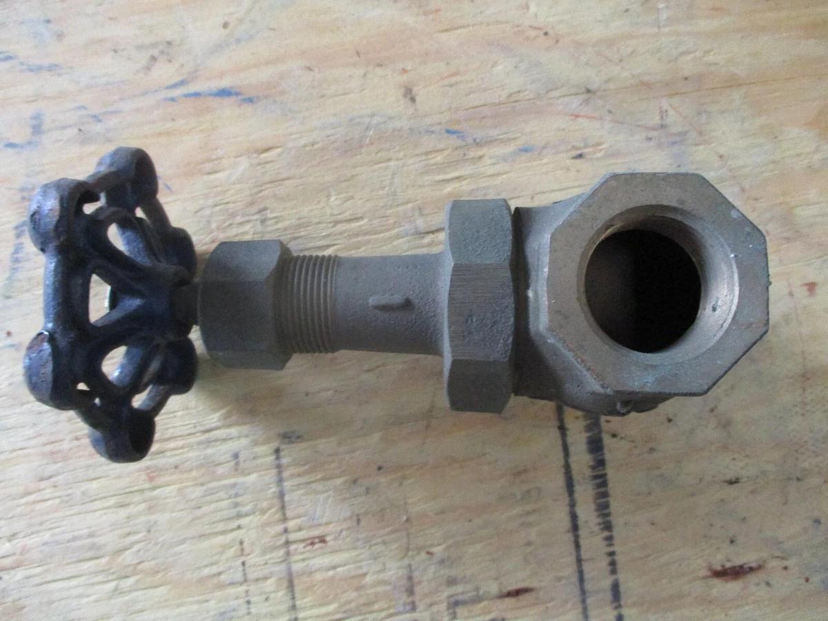 Used POWELL BRONZE 1" GLOBE VALVE, #117225J NEW