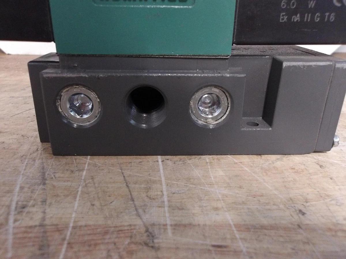 Used NUMATICS 153SS631M000061 PNEUMATIC SOLENOID VALVE, #62823G NEW