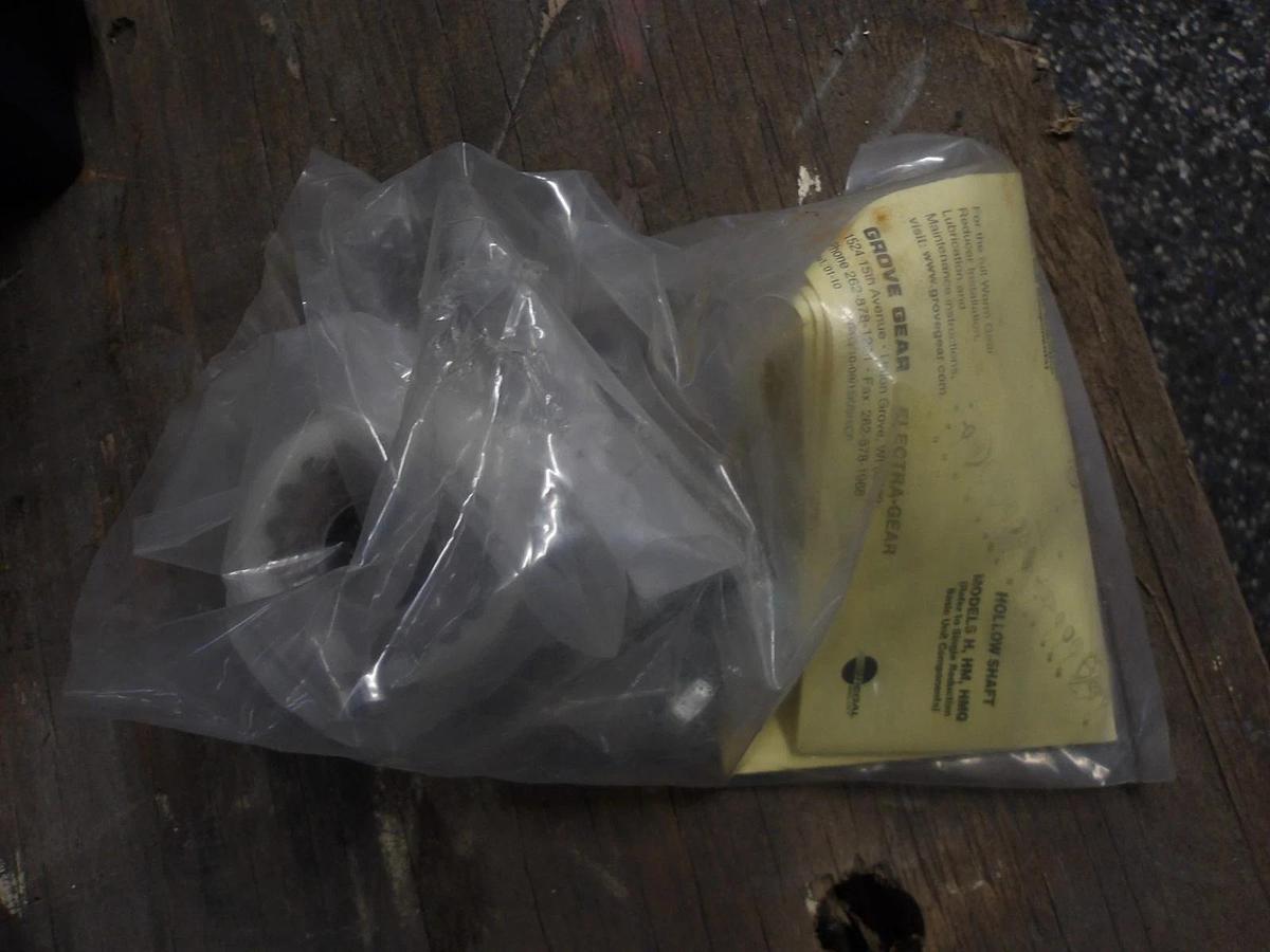 Used GROVE GEAR IRONMAN GRG-BM826-60-L-56 SPEED REDUCER, RATIO 60:1, #7231108G NEW