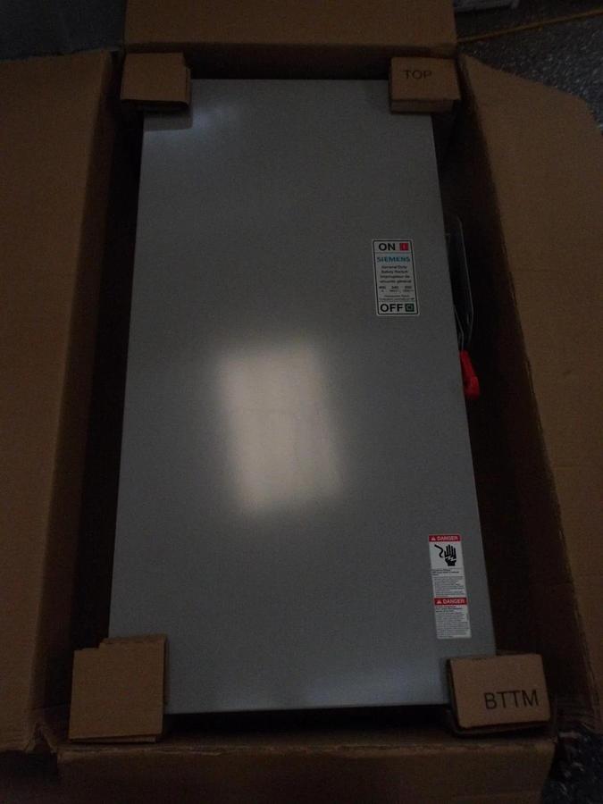 SIEMENS 400 AMP SAFETY SWITCH 240/250 V, #720206G NIB