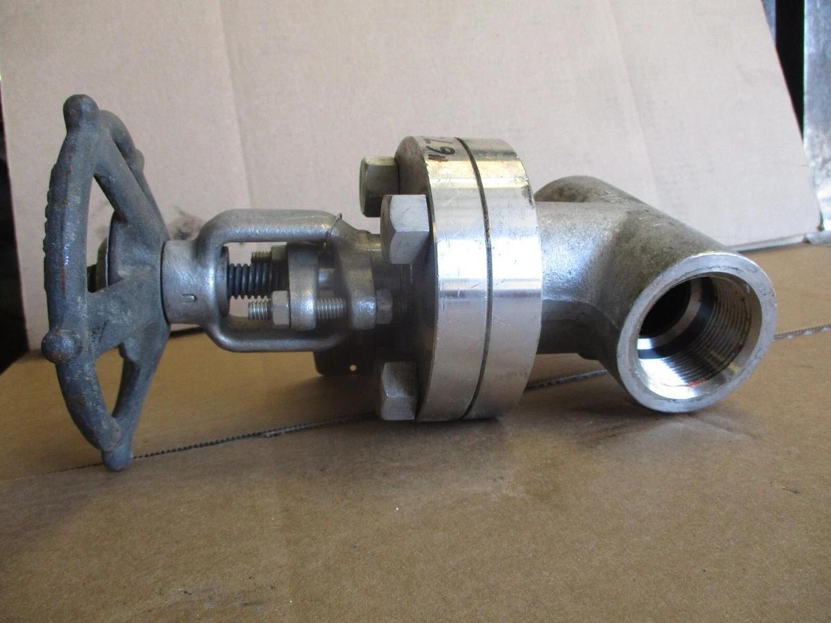 Used VOGT 1-1/2" STAINLESS GATE VALVE, #67306J NEW