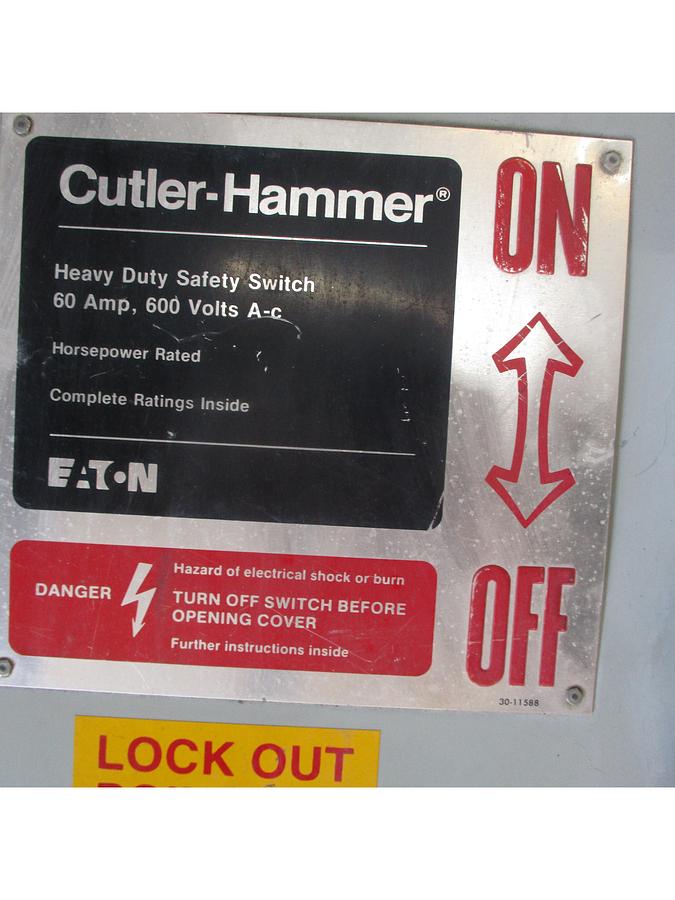 Used CUTLER-HAMMER 60 AMP SAFETY SWITCH