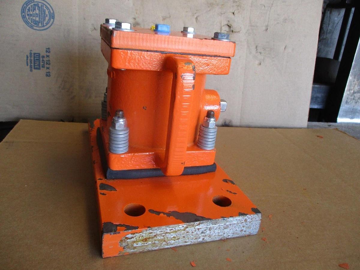 Used MARTIN ENGINEERING SIZE 250 PNEUMATIC IMPACTOR, #611326J USED