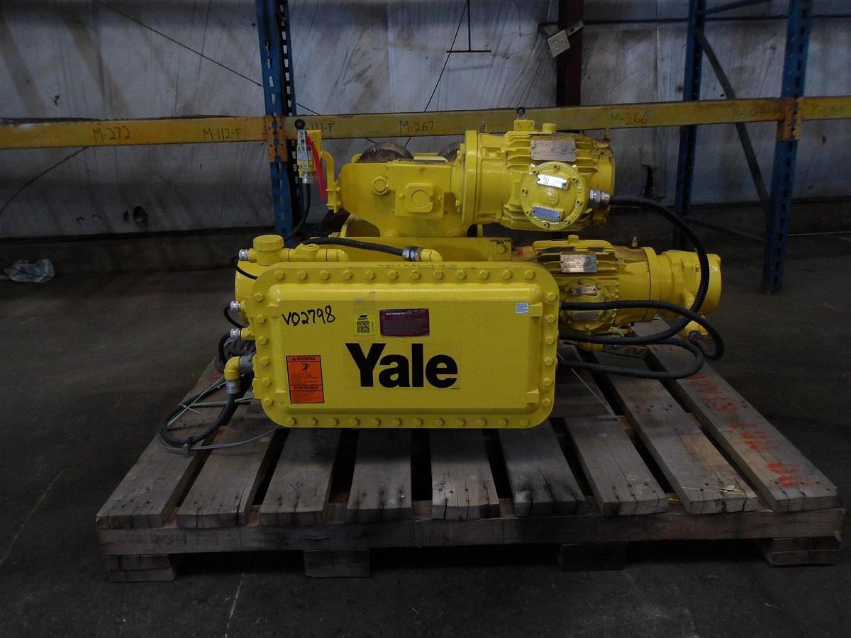 Used YALE 1 TON CABLE HOIST W/ TROLLEY BEW2-22PT1452, #113235GJW NEW