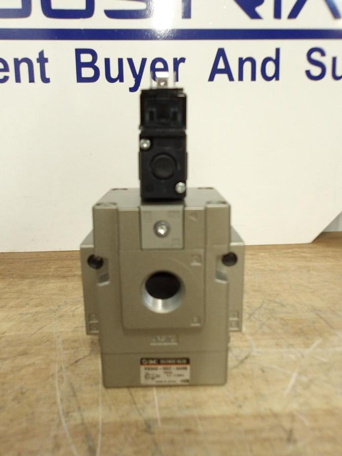 Used SMC VG342-5DZ-04NB SOLENOID VALVE 3/4", #530306G NEW