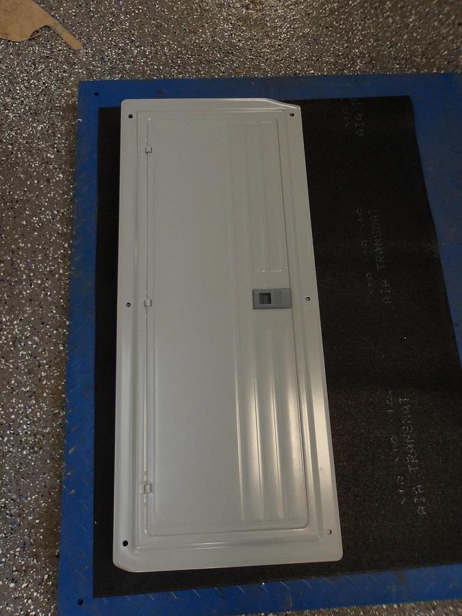 Used SIEMENS 200 A MAIN LOAD CENTER W/ BREAKERS, 120/240 V, #612248G NEW