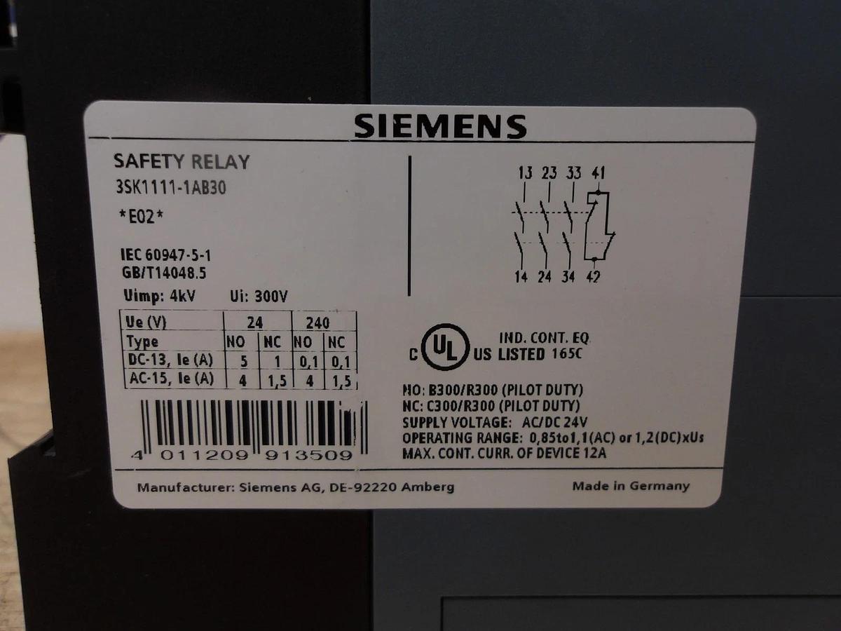 SIEMENS 35K1111-1AB30 SAFETY RELAY 24 V, #715912G NIB