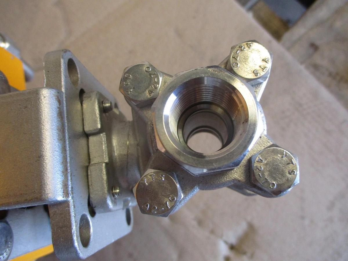 Used FLOW-TEK STAINLESS 1/2" CONTROL VALVE W/ ACTUATOR, #671047J NEW