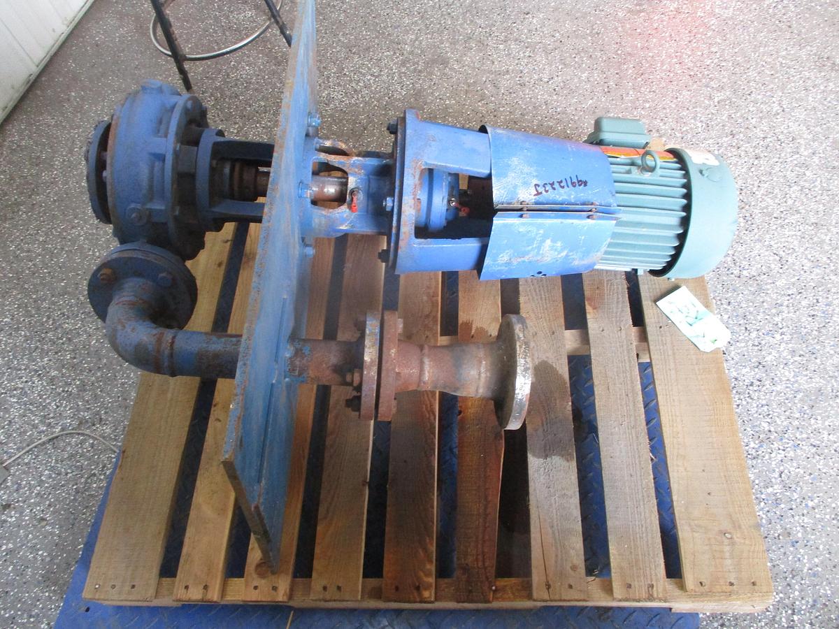 CARVER 3" X 2-1/2" X 10" VERTICAL PUMP WITH 5 HP MOTOR