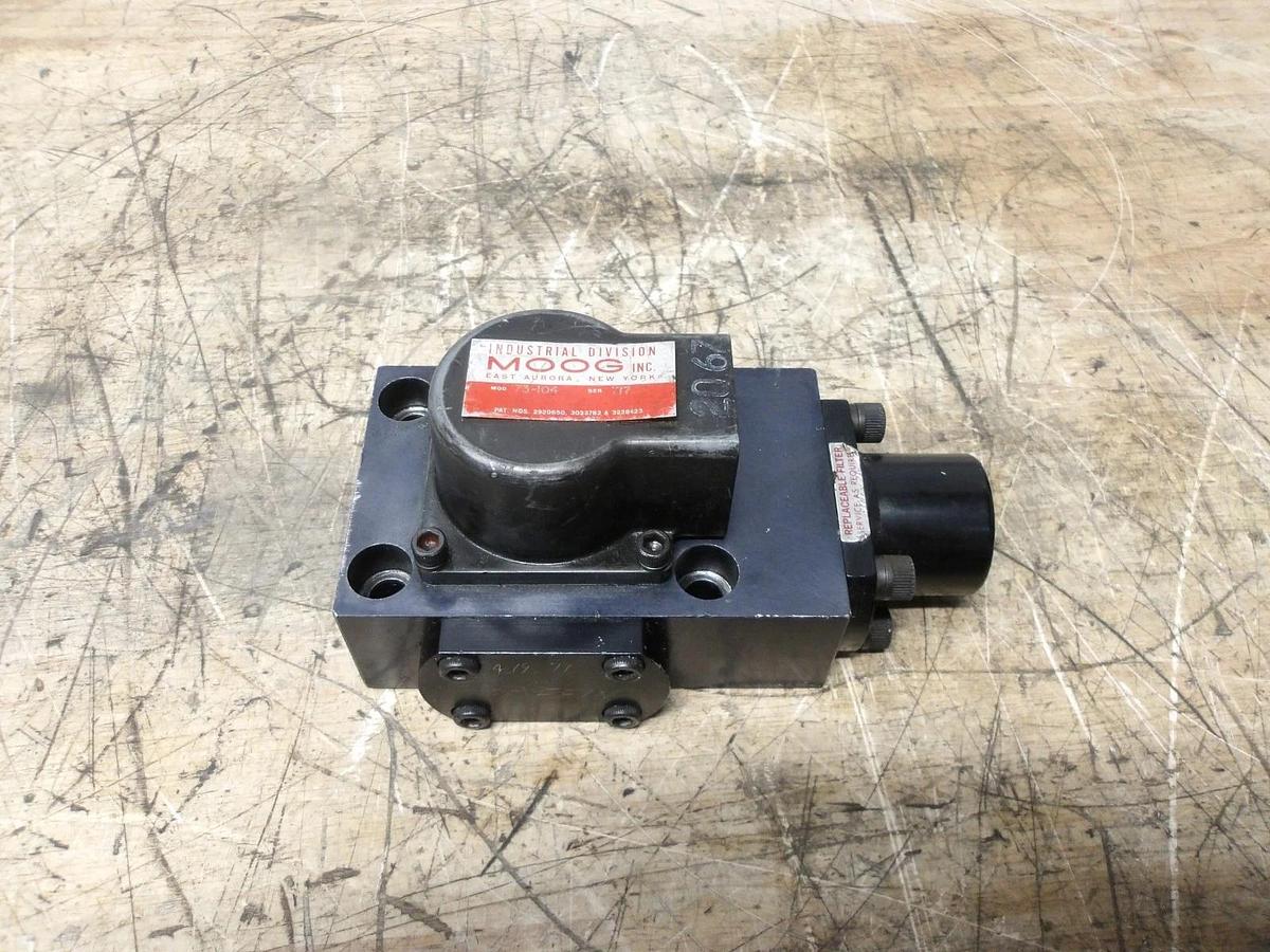 Used MOOG 73-104 SERVO VALVE, #8261008G PARTS ONLY