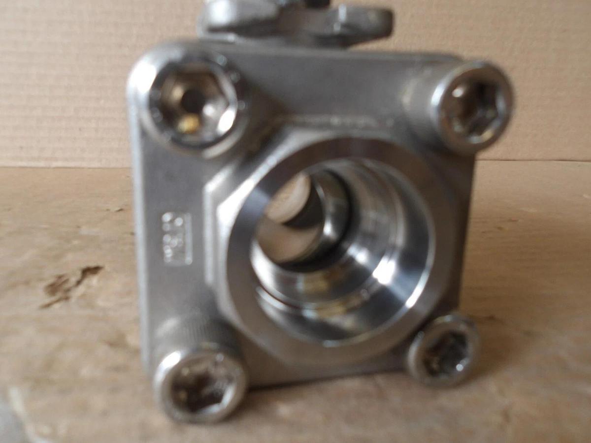 Used QUADRANT 1" SOCKET WELD S/S BALL VALVE, #7221220G NEW