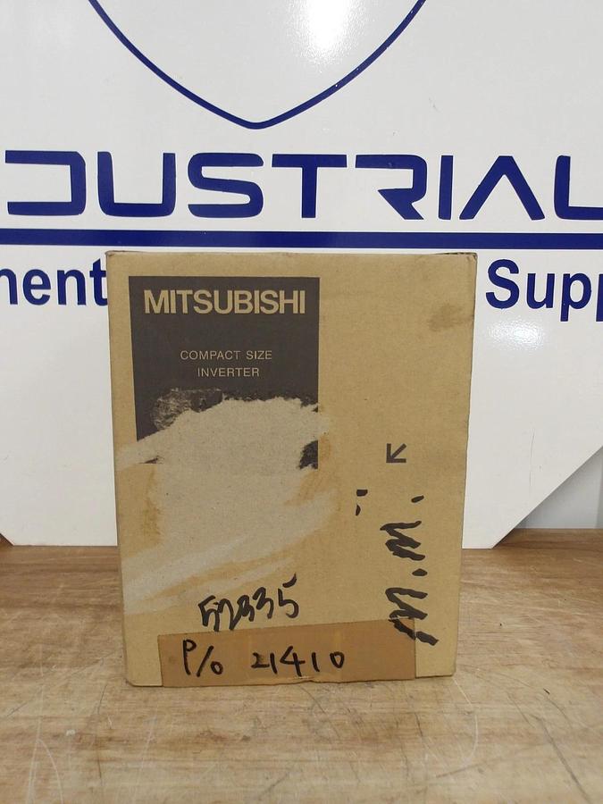 MITSUBISHI FREQROL E700 COMPACT SIZE INVERTER FR-E720-0.4K, #430322G NIB
