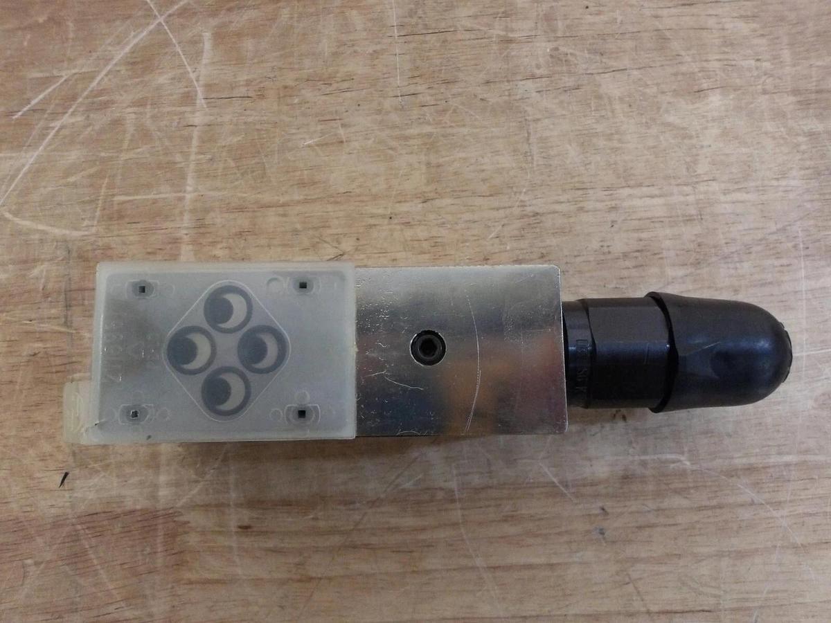 Used REXROTH HSZ 06 A216-31/S025M0G PRESSURE CONTROL VALVE, #331135G NEW