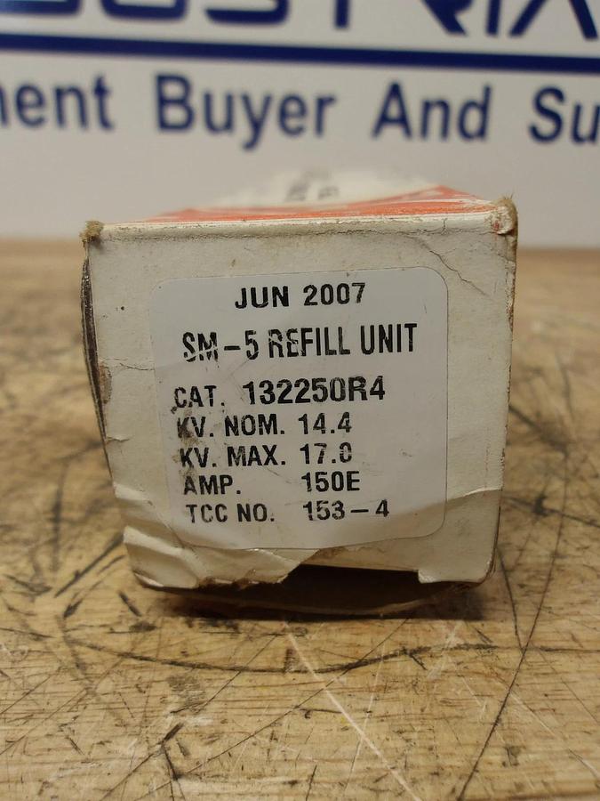 Used S&C ELECTRIC SM-5 FUSE REFILL UNIT 132250R4, 150E AMP, #39956G NIB