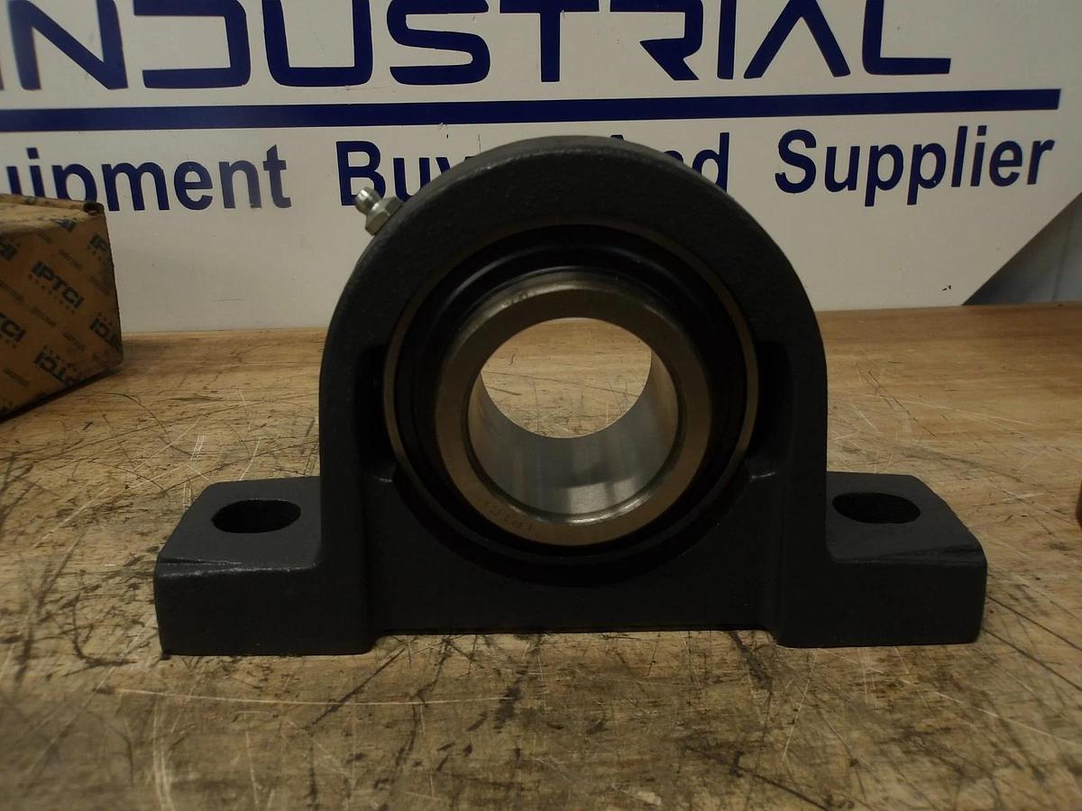 IPTCI NAP211-32 PILLOW BLOCK BEARING 2" BORE, #729122G NIB