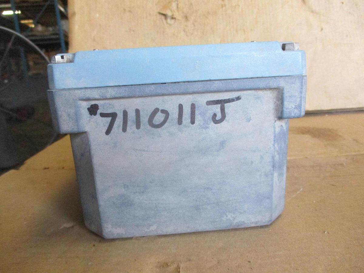 Used FOXBORO IMT20 MAGNETIC FLOW TRANSMITTER, #711011J USED