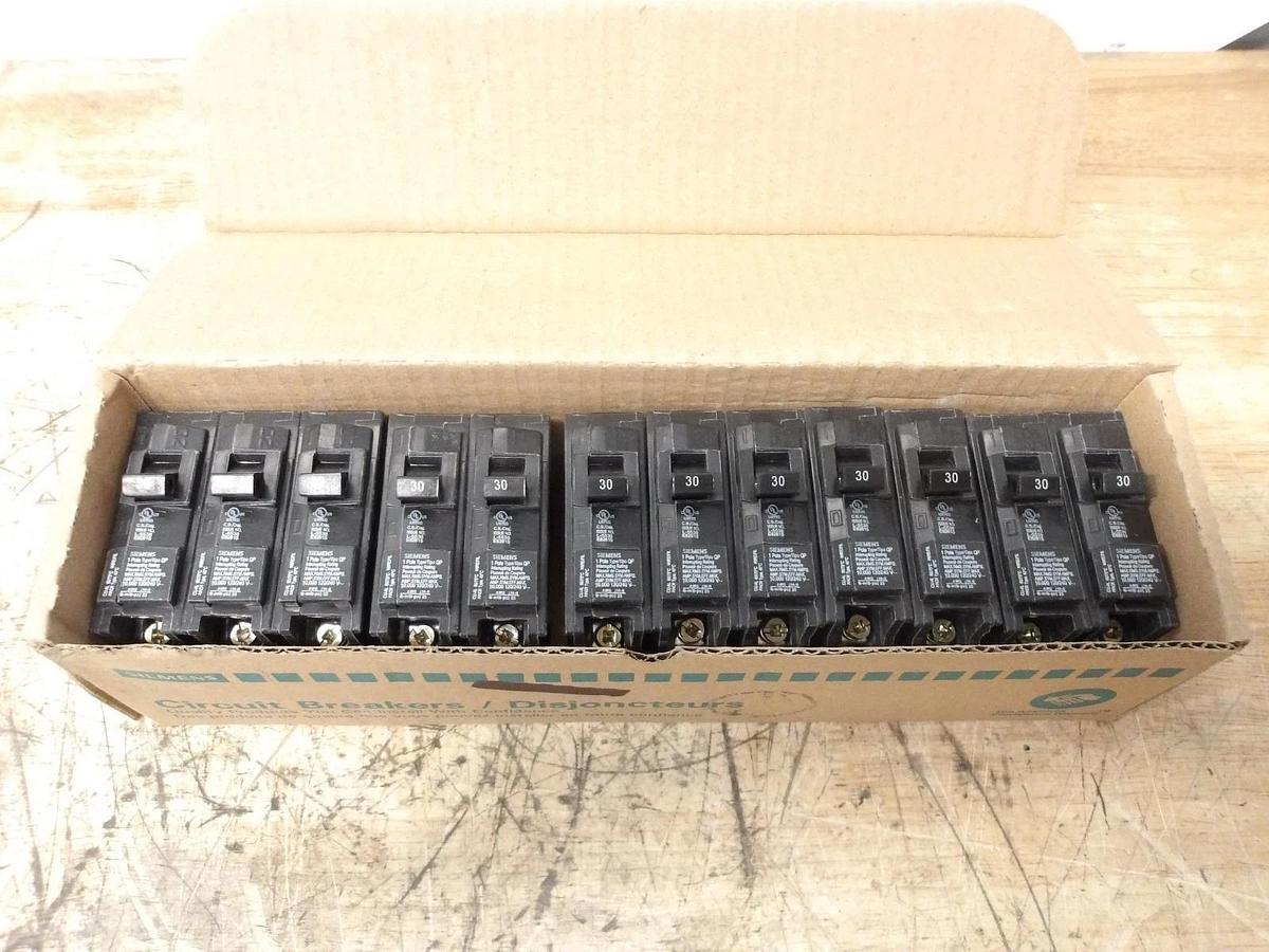 SIEMENS 30 AMP BREAKER 120-240 V, 1 PH (LOT OF 12) #781025G NIB