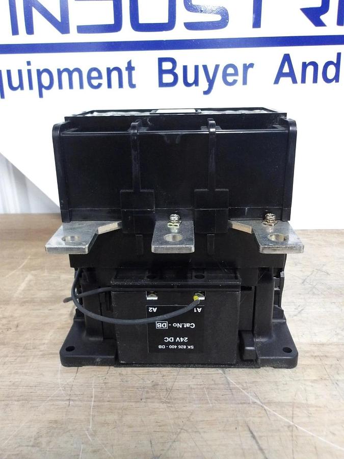 Used ABB EH260 MOTOR CONTACTOR, 300 AMP, 600 V, #521904G NEW
