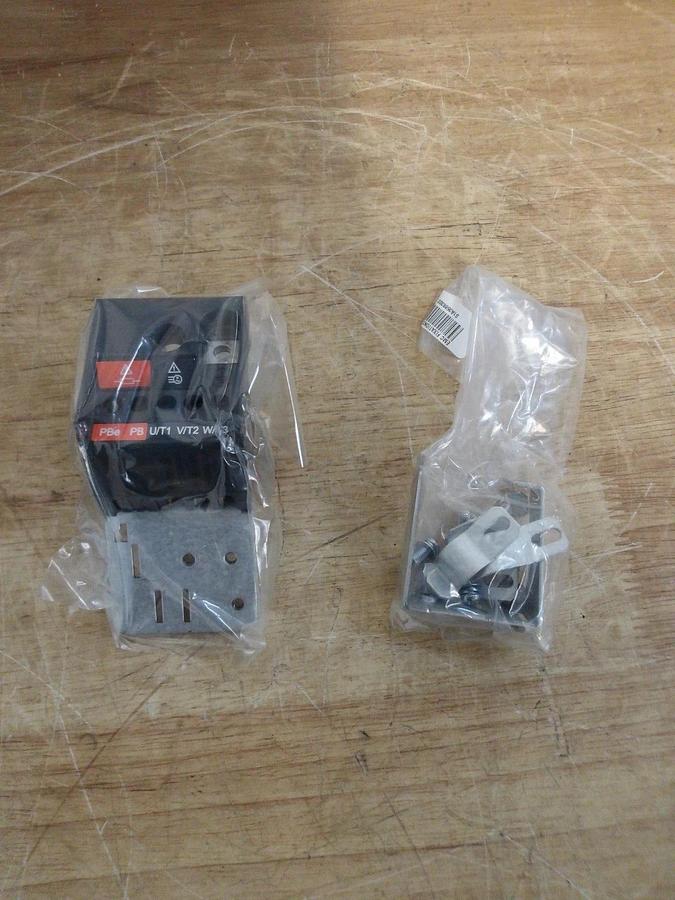 SCHNEIDER ALTIVAR ATV32H037N4 CONTROLLER 0.37KW-1/2 HP, #3101210G NIB