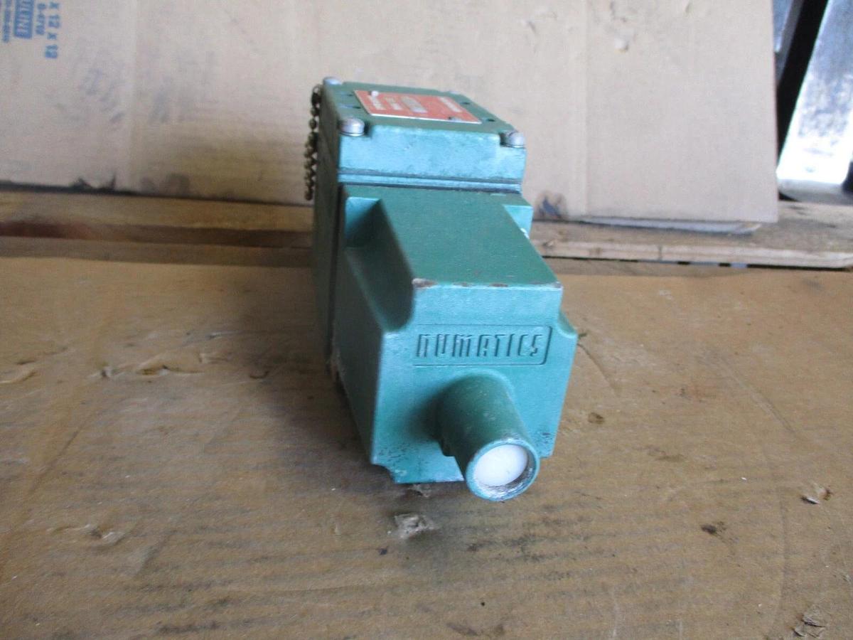 Used NUMATICS 33D SOLENOID VALVE, #610336J USED