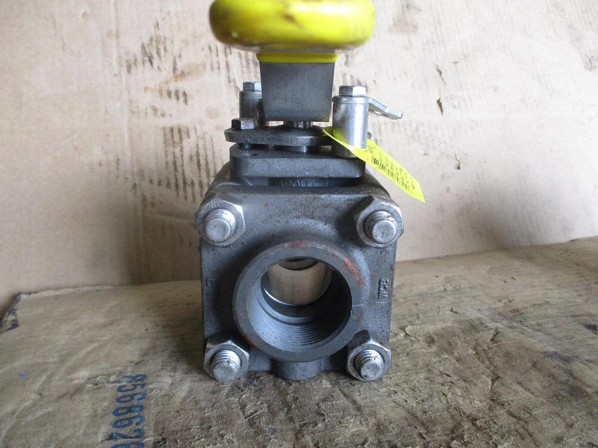Used APOLLO 1-1/2" STEEL BALL VALVE 83A-147-01, #751027J NEW