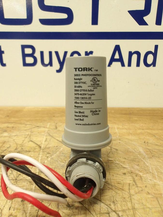 Used TORK 2022 PHOTO CONTROL 208-277 VAC (LOT OF 4) #36823G