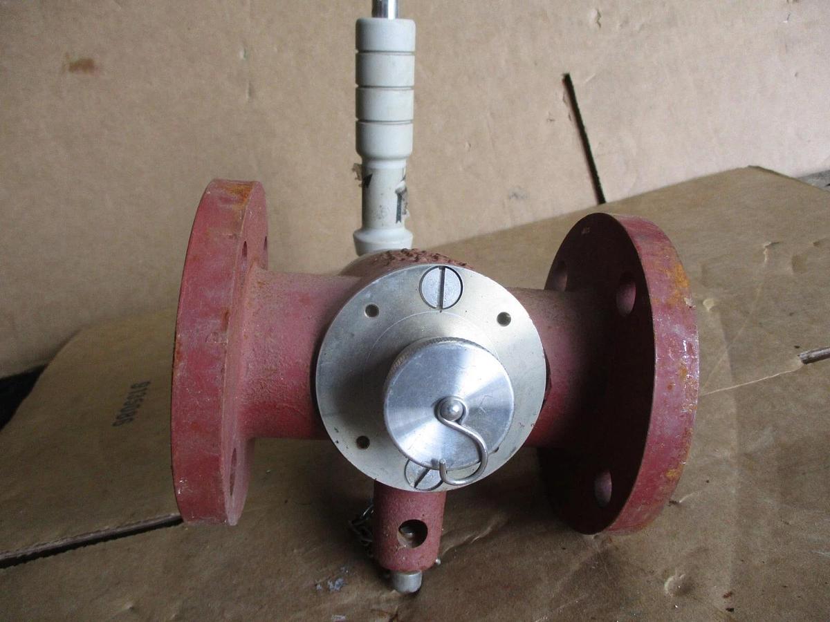 Used PRISEMASSON / BIAR SA 1-1/2" LINDED IRON SAMPLING VALVE CH-1948, #9141226J NEW