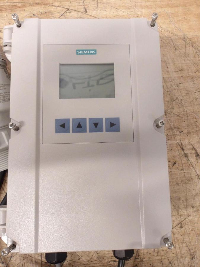 Used SIEMENS LR150 RADAR LEVEL TRANSMITTER & CONTROLLER, #71922G USED