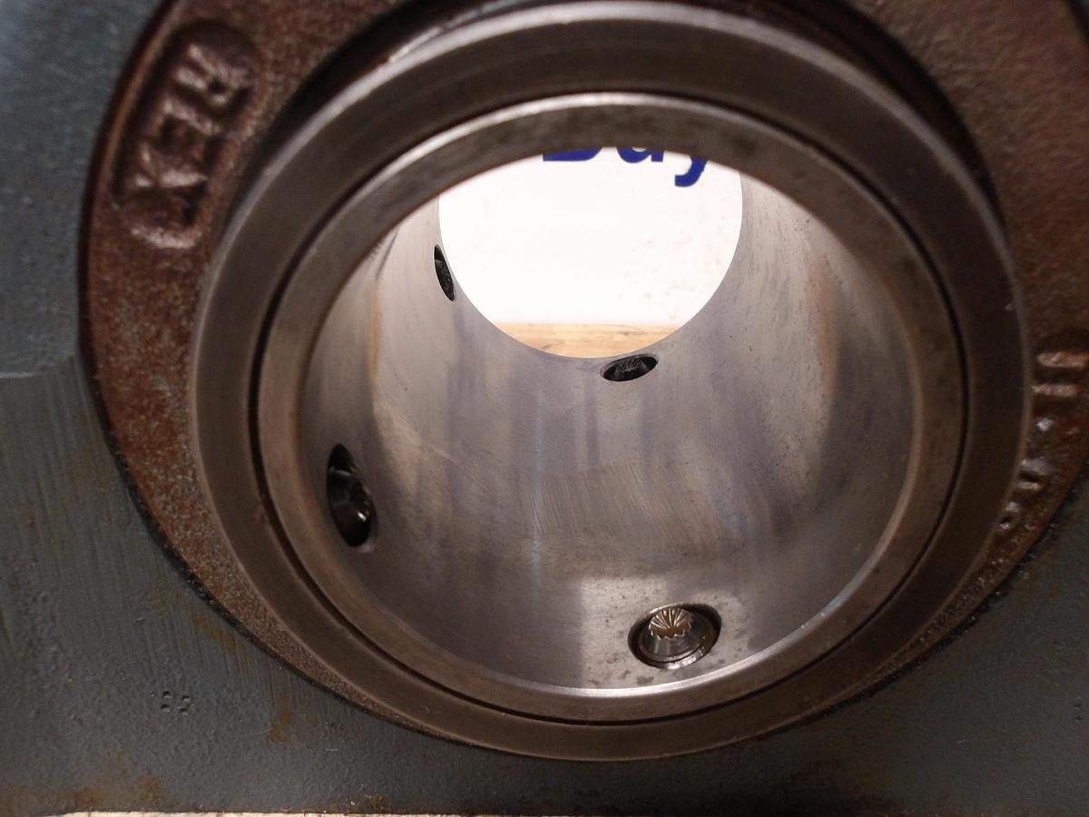 Used REXNORD ZPS-5215 PILLOW BLOCK BEARING, 2-7/8" BORE