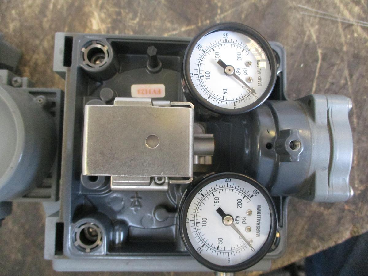 Used FISHER-FIELDVUE POSITIONER, #99208J USED