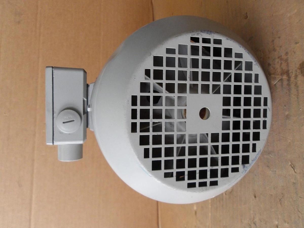 Used SIEMENS 1.3 KW MOTOR, FR 90L, 1120 RPM, 440-460 V, #11141040G NEW