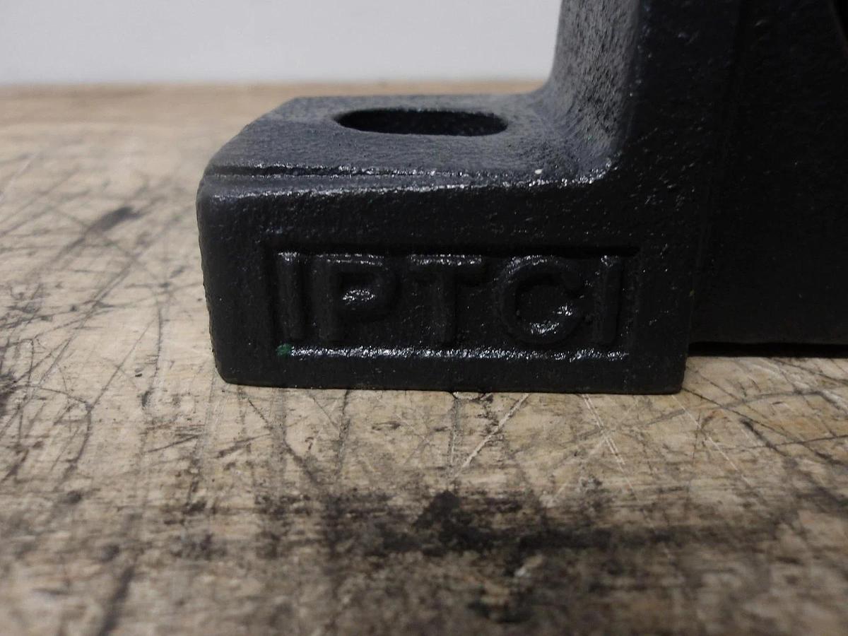 IPTCI UCP209-28 PILLOW BLOCK BEARING 1-3/4" BORE, #730153G NIB