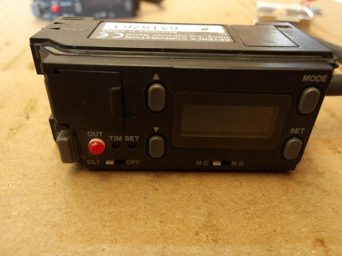 Used KEYENCE CZ-K1 DIGITAL FIBEROPTIC AMPLIFIER UNIT (LOT OF 2), #424250G USED