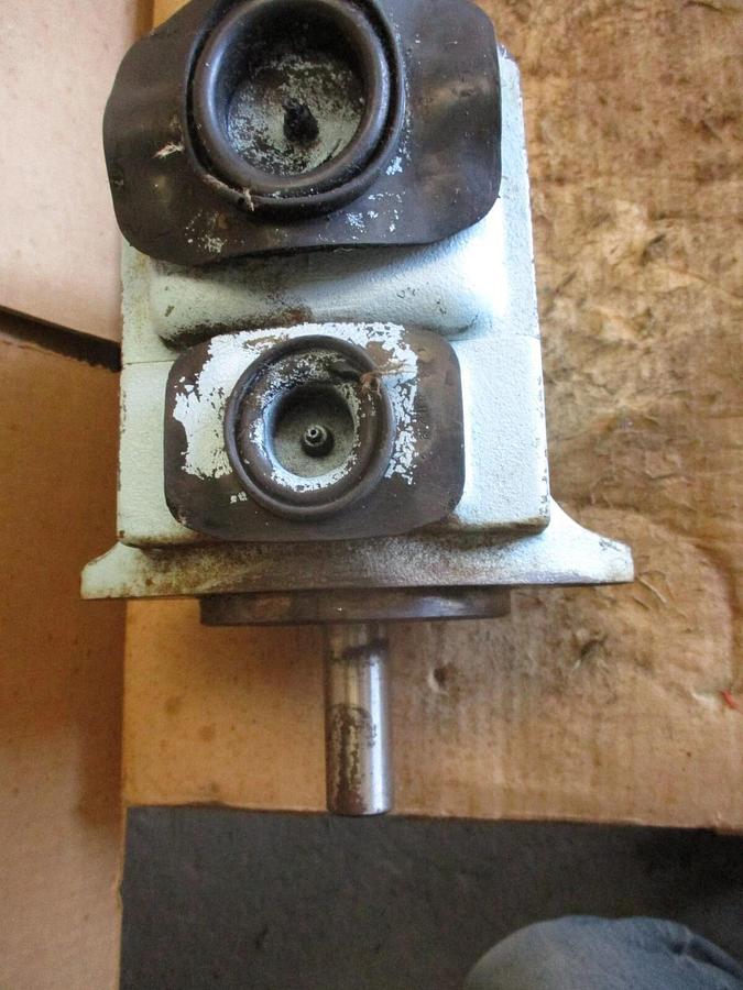 Used DENISON T6C HYDRAULIC PUMP, #422255J PARTS ONLY