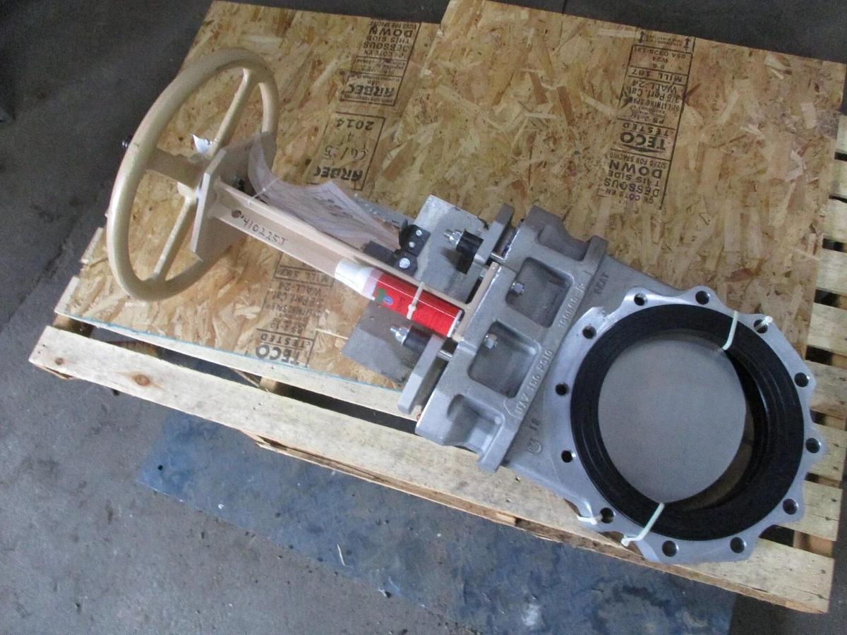 Used UNITED CONVEYOR 12" MANUAL KNIFE GATE VALVE, #410225J NEW
