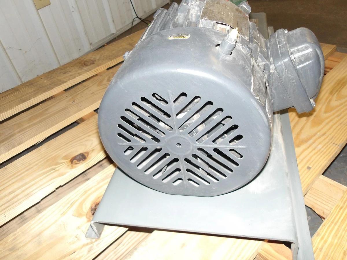 Used ROPER 1-1/2" PUMP W/ 5 HP MOTOR, #1111918G NEW