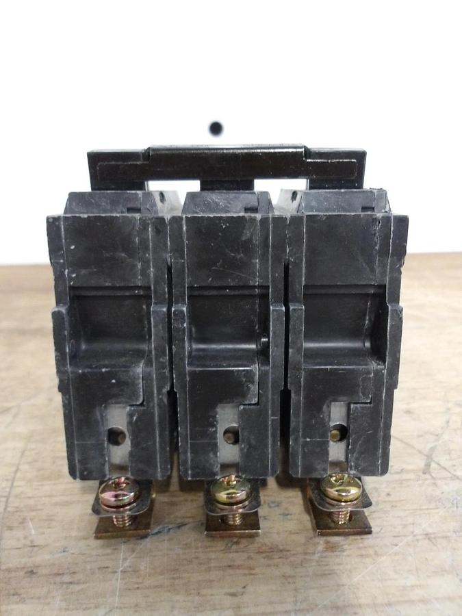Used GE 50 AMP BREAKER THHQB32050, 240 V, 3 P, #561153G NEW