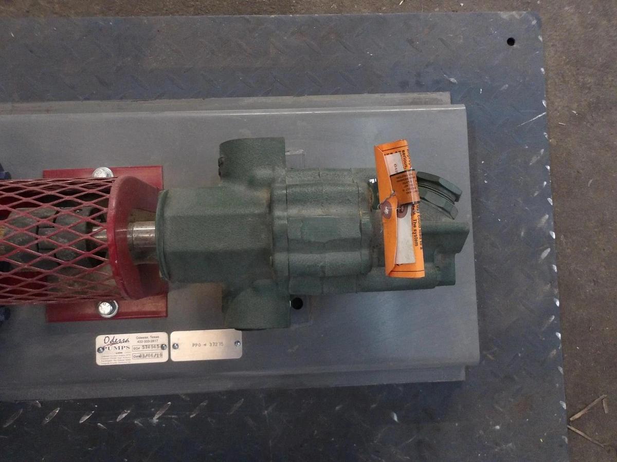 Used ROPER 1-1/2" PUMP W/ 5 HP MOTOR, #1112215GJW NEW