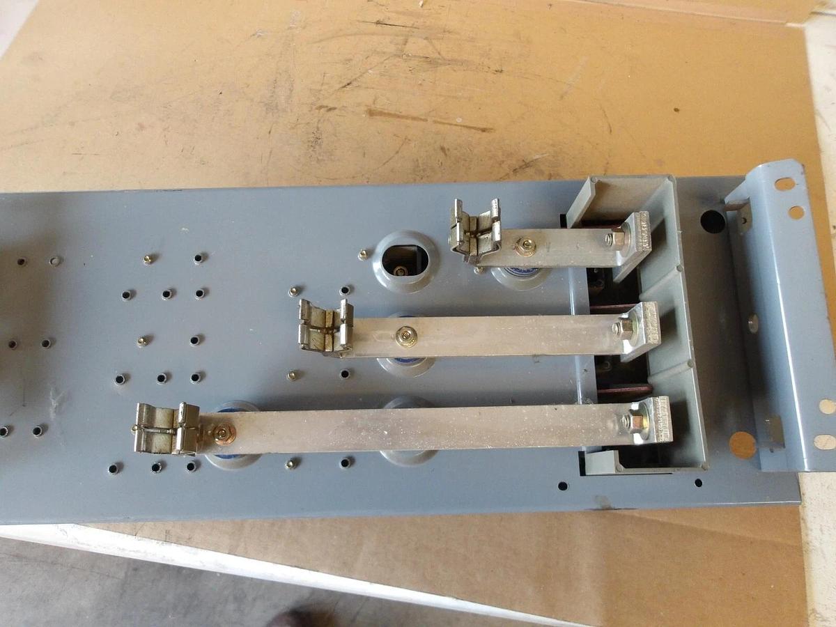 Used SQUARE D QMB324W FUSEABLE SWITCH 200 AMP, #6201022G USED