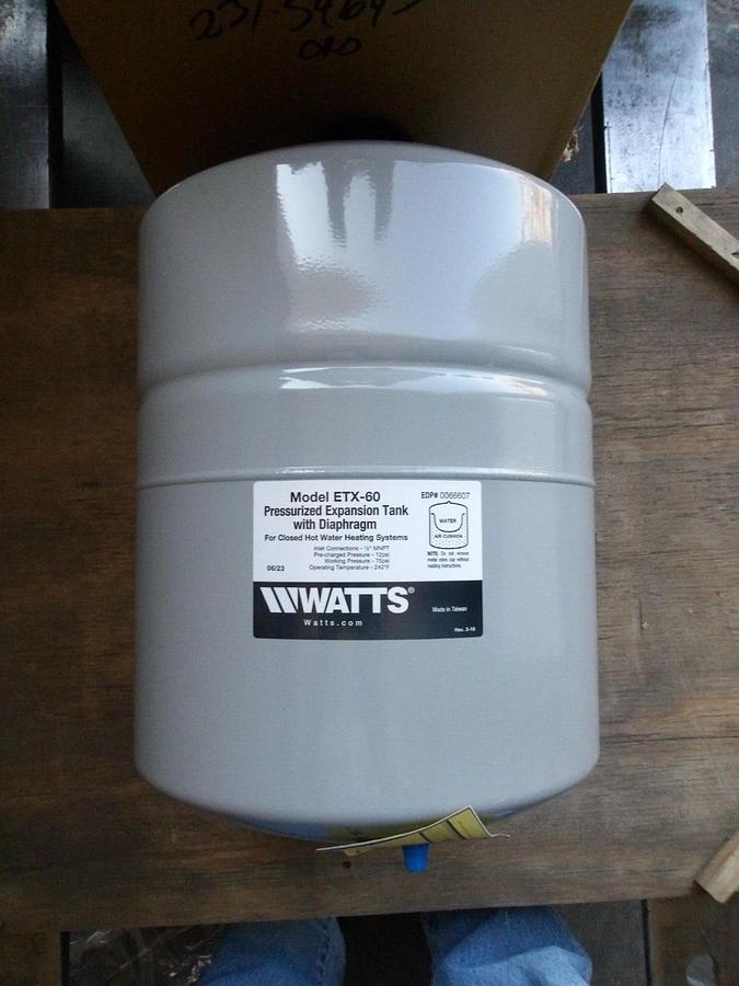 Used WATTS ETX-60 HOT WATER EXPANSION TANK 12 GAL, #8201015G NIB