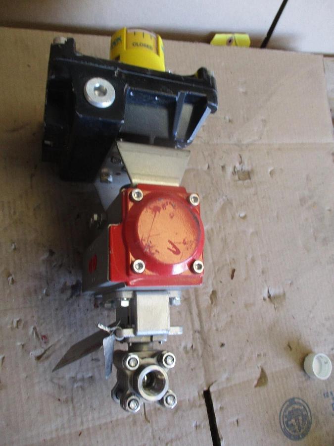 Used FLOW-TEK 1/2" STAINLESS CONTROL VALVE W/ ACTUATOR, #67150J NEW