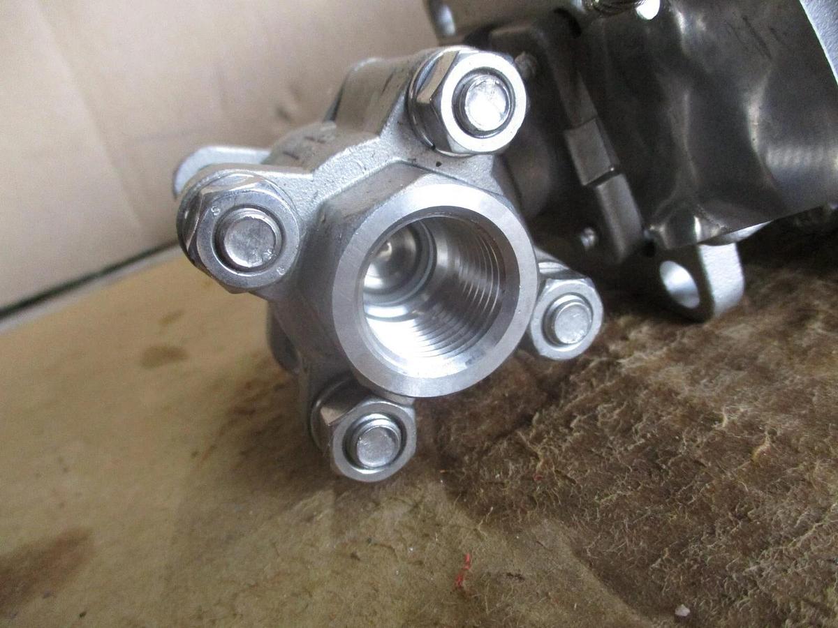Used FLOW-TEK 1/2" STAINLESS CONTROL BALL VALVE W/ ACTUATOR, #68922J NEW
